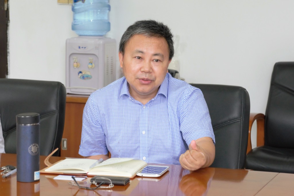 副院长侯迎忠